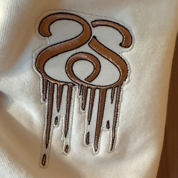 Signature White Cherry Embroidered Women's Sweatshirt - Picture 6 of 6